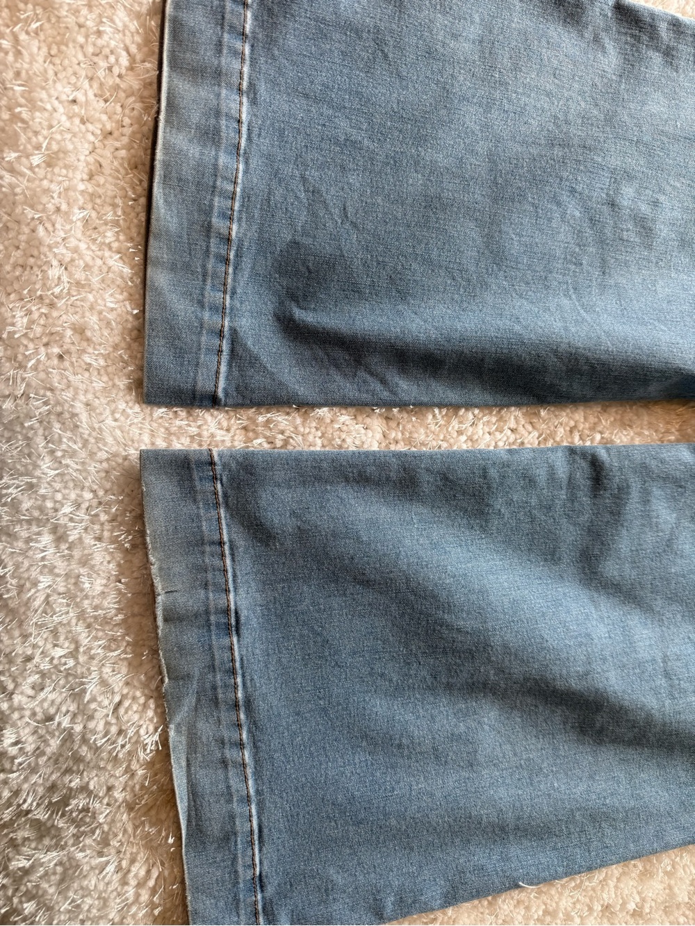 Time and Tru Light Wash Wide Leg Jeans Bundle - Picture 2 of 6